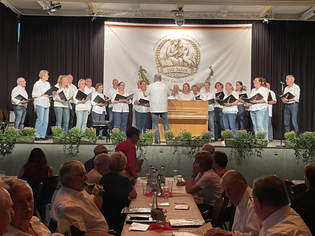 150. Geb. MGV "Cecilia" Caan in Nauort.